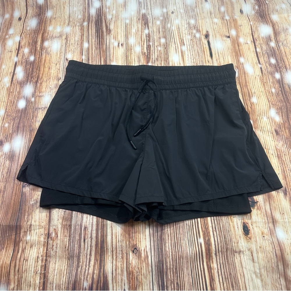Spyder  Women’s Active Short Size Large
